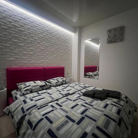 2-Room Luxury Apartment In The Center Kiev Extérieur photo