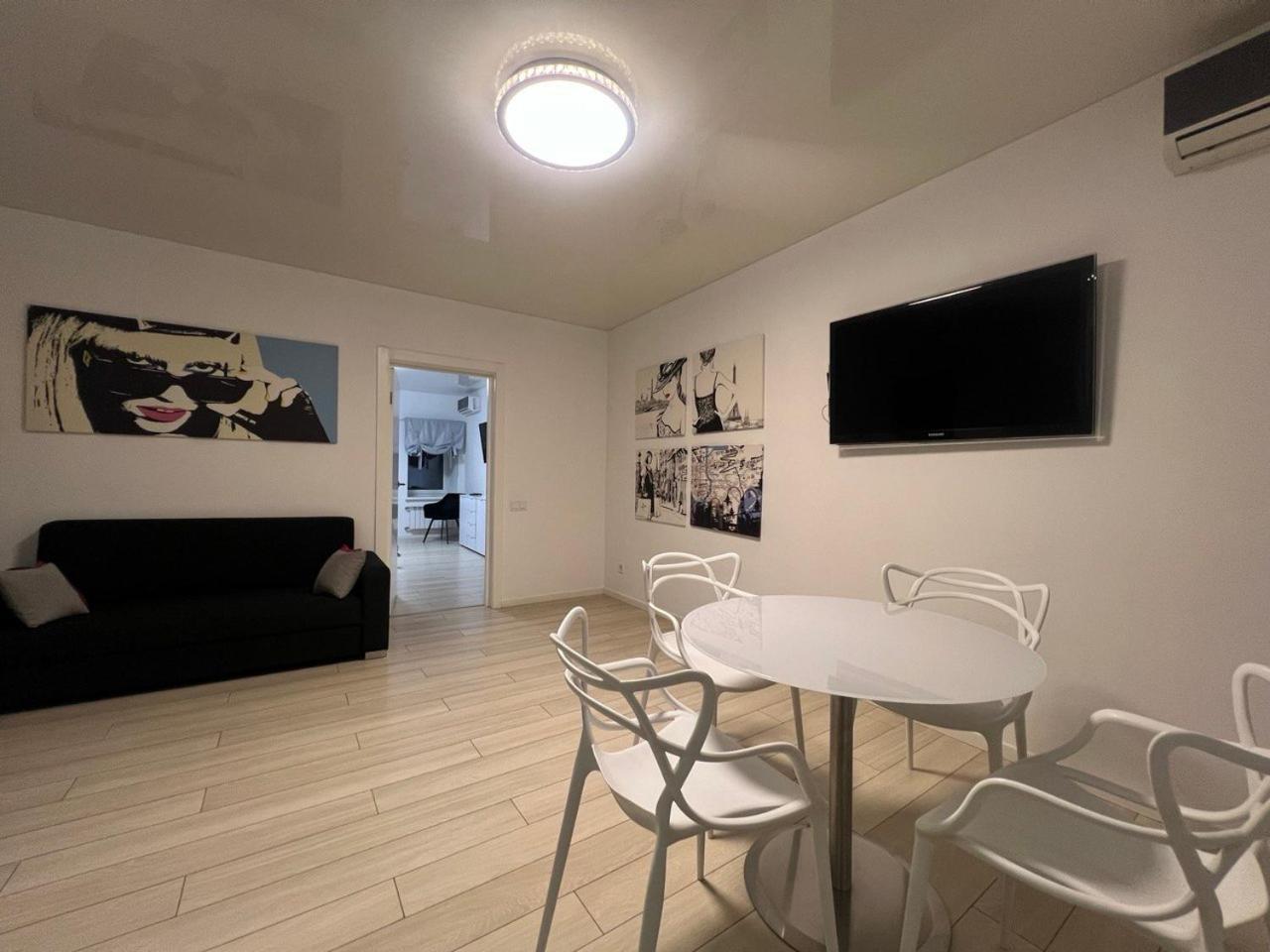 2-Room Luxury Apartment In The Center Kiev Extérieur photo